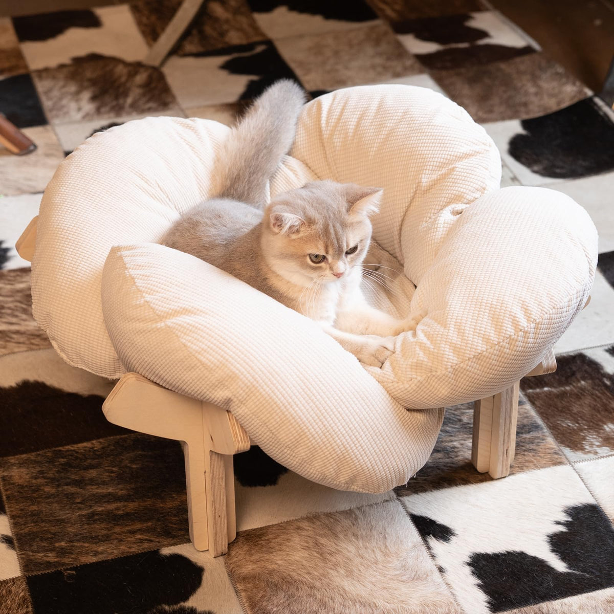 Elevated Cat Bed B304